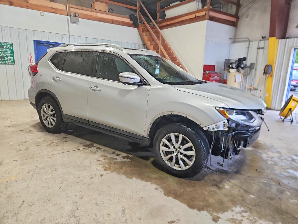 Продажа на аукционе авто 2017 Nissan Rogue, vin: 5N1AT2MV9HC749057, номер лота: 69068976