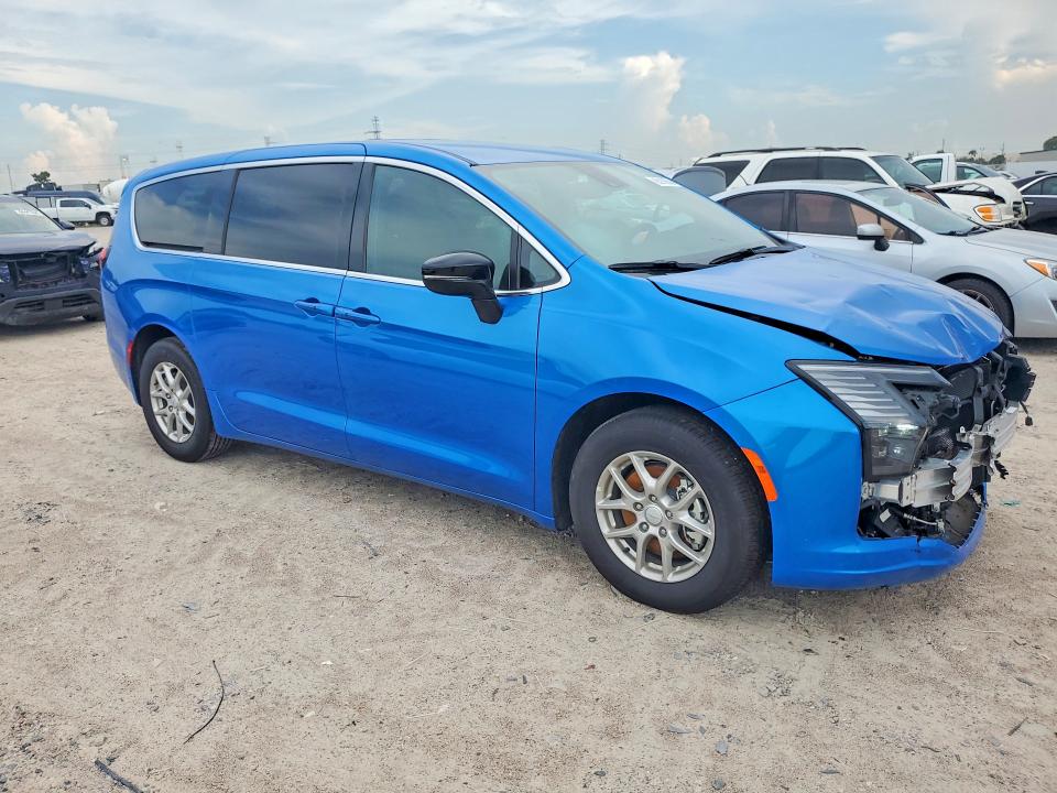 65910656 :رقم المزاد ، 2C4RC1BGXVR586881 vin ، 2027 Chrysler Pacifica مزاد بيع