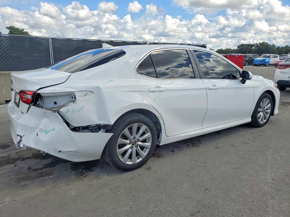 Продаж на аукціоні авто 2020 Toyota Camry, vin: 4T1C11AKXLU385737, номер лоту: 68075076
