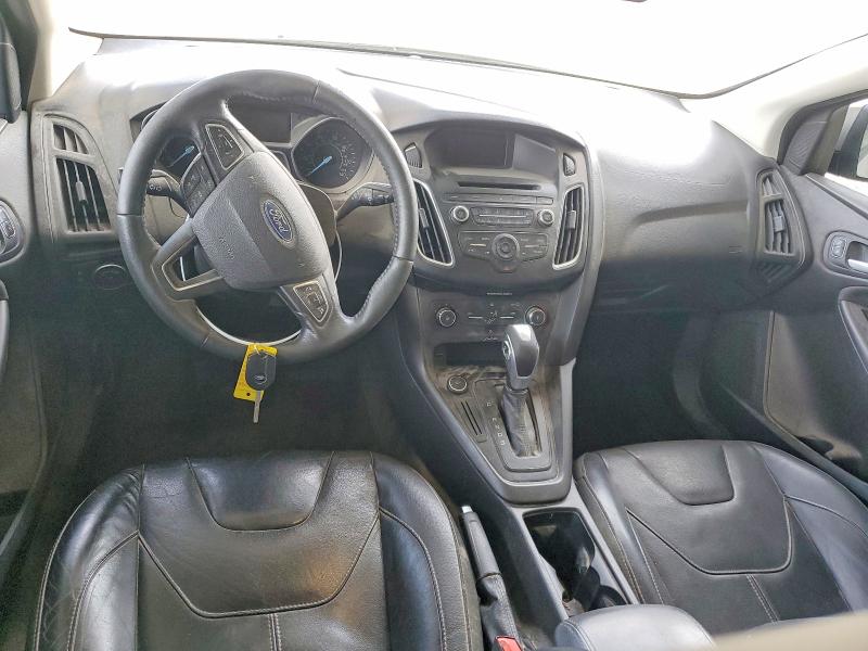 68628746 :رقم المزاد ، 1FADP3K25FL318657 vin ، 2015 Ford Focus مزاد بيع