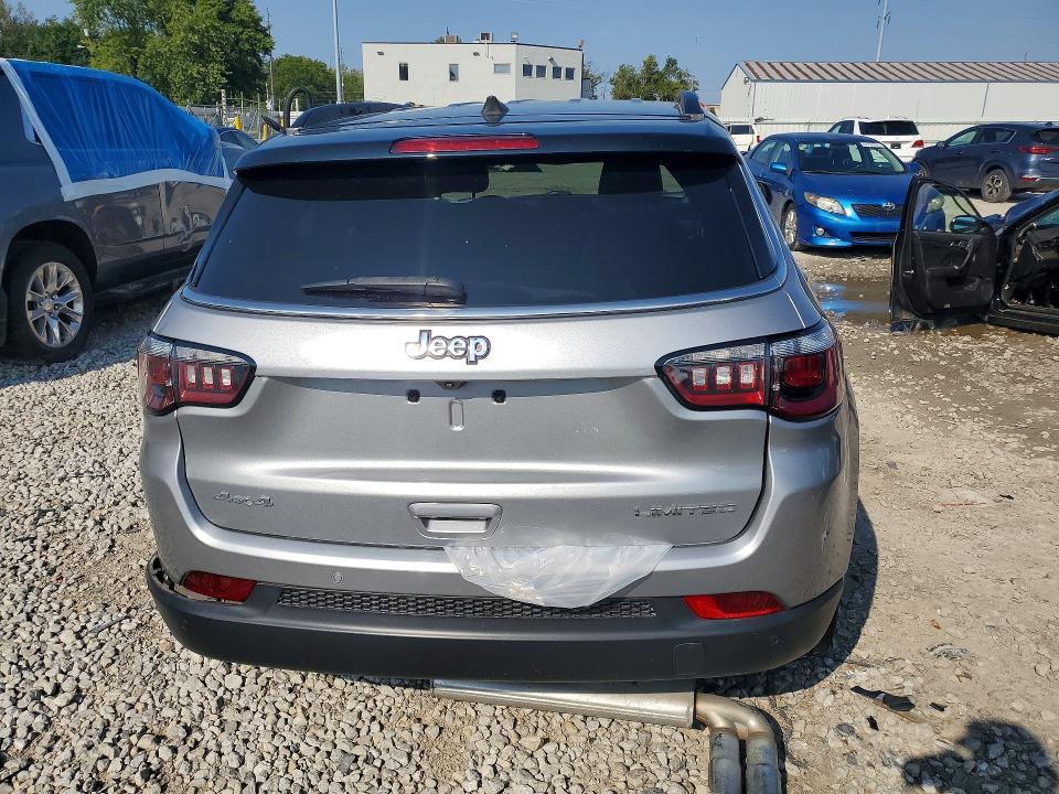 68018466 :رقم المزاد ، 3C4NJDCB5NT104016 vin ، 2022 Jeep Compass مزاد بيع