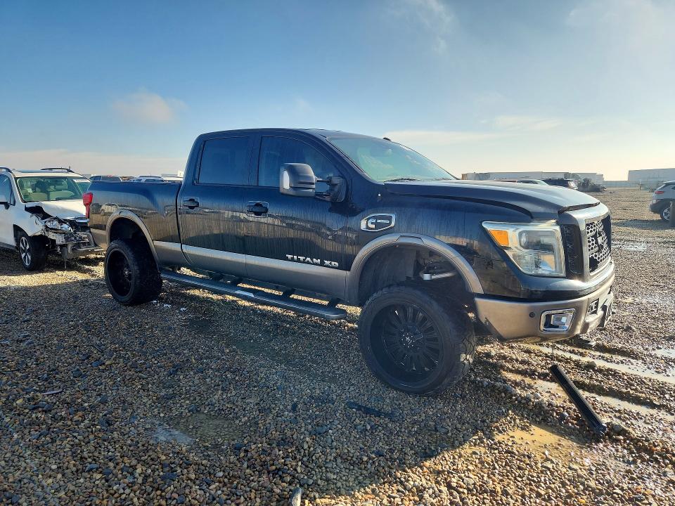 70585096 :رقم المزاد ، 1N6BA1F22GN504399 vin ، 2016 Nissan Titan Xd مزاد بيع