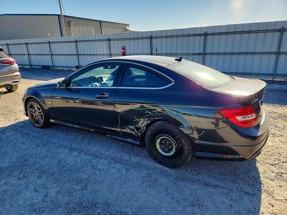 Продажа на аукционе авто 2012 Mercedes-benz C, vin: WDDGJ5HB1CF923559, номер лота: 71098286
