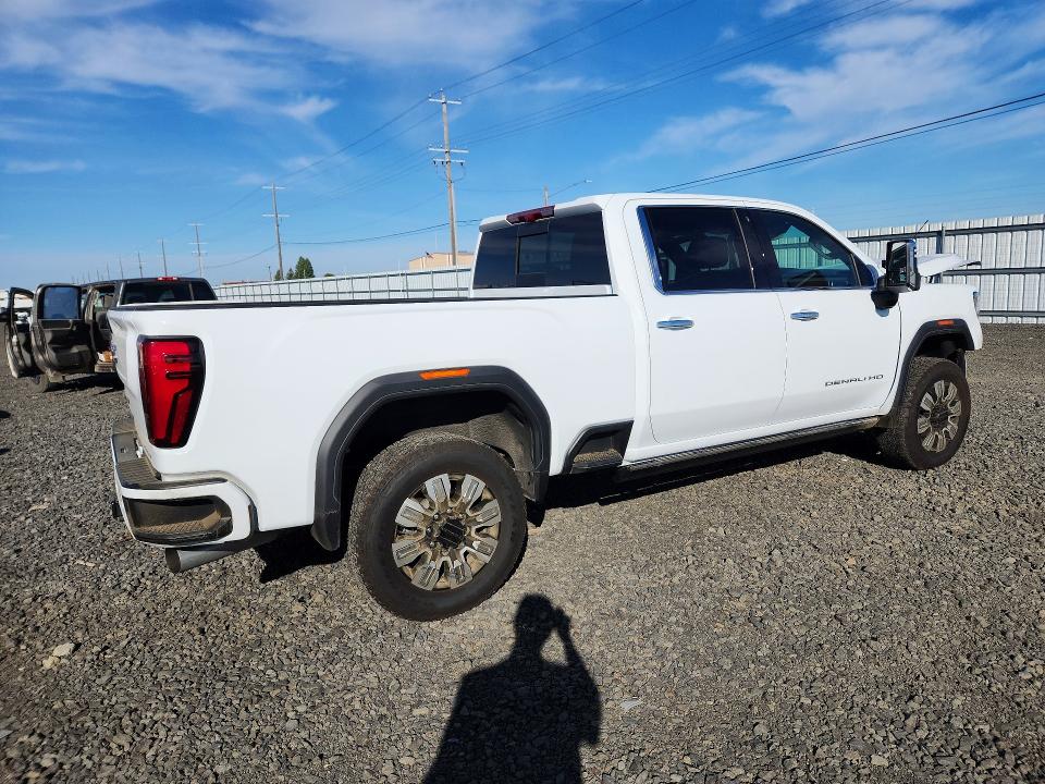 68692196 :رقم المزاد ، 1GT4UWEY4SF359407 vin ، 2025 Gmc Sierra مزاد بيع
