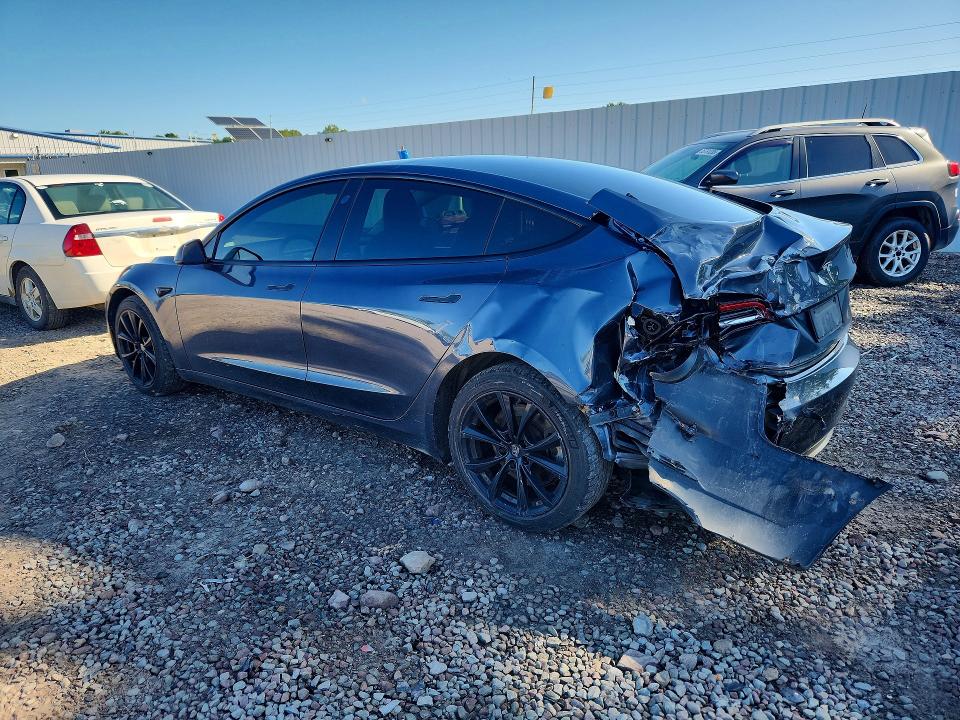 2022 Tesla Model 3 მანქანა იყიდება აუქციონზე, vin: 5YJ3E1EB7NF329057, აუქციონის ნომერი: 66623326