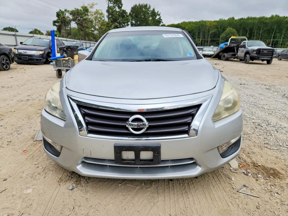 2015 Nissan Altima მანქანა იყიდება აუქციონზე, vin: 1N4AL3AP2FC592832, აუქციონის ნომერი: 69704056