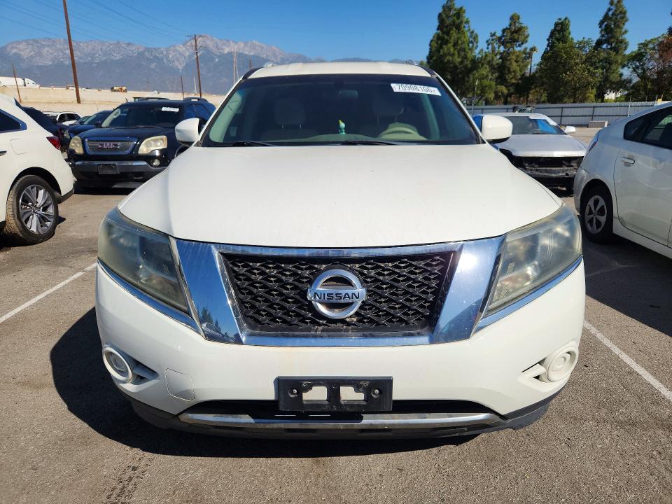 2015 Nissan Pathfinder მანქანა იყიდება აუქციონზე, vin: 5N1AR2MM7FC710891, აუქციონის ნომერი: 70908106