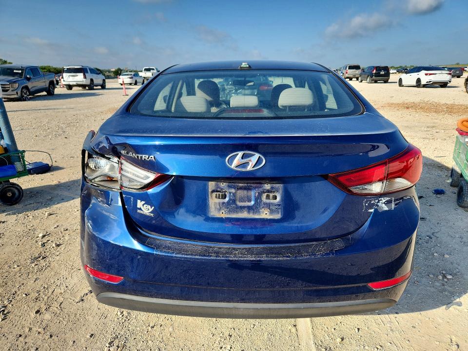 Продажа на аукционе авто 2016 Hyundai Elantra, vin: 5NPDH4AE5GH773040, номер лота: 65926356