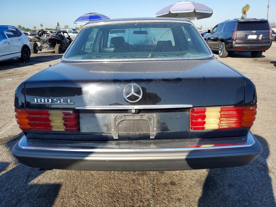 1983 Mercedes-benz 380 მანქანა იყიდება აუქციონზე, vin: WDBCA33AXDB046010, აუქციონის ნომერი: 70346006