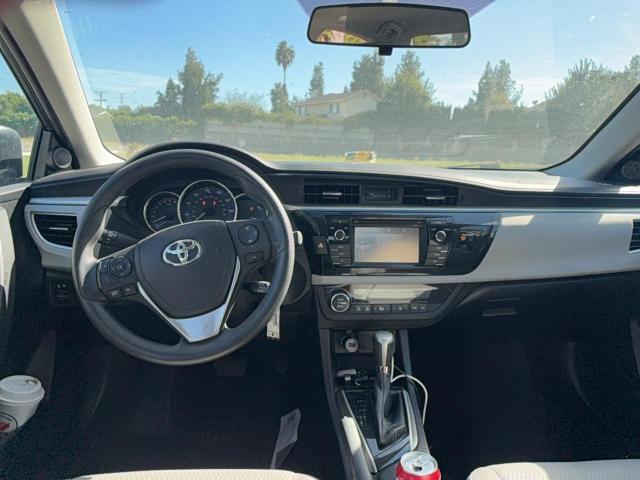 Продажа на аукционе авто 2015 Toyota Corolla, vin: 2T1BURHE8FC230112, номер лота: 70901376