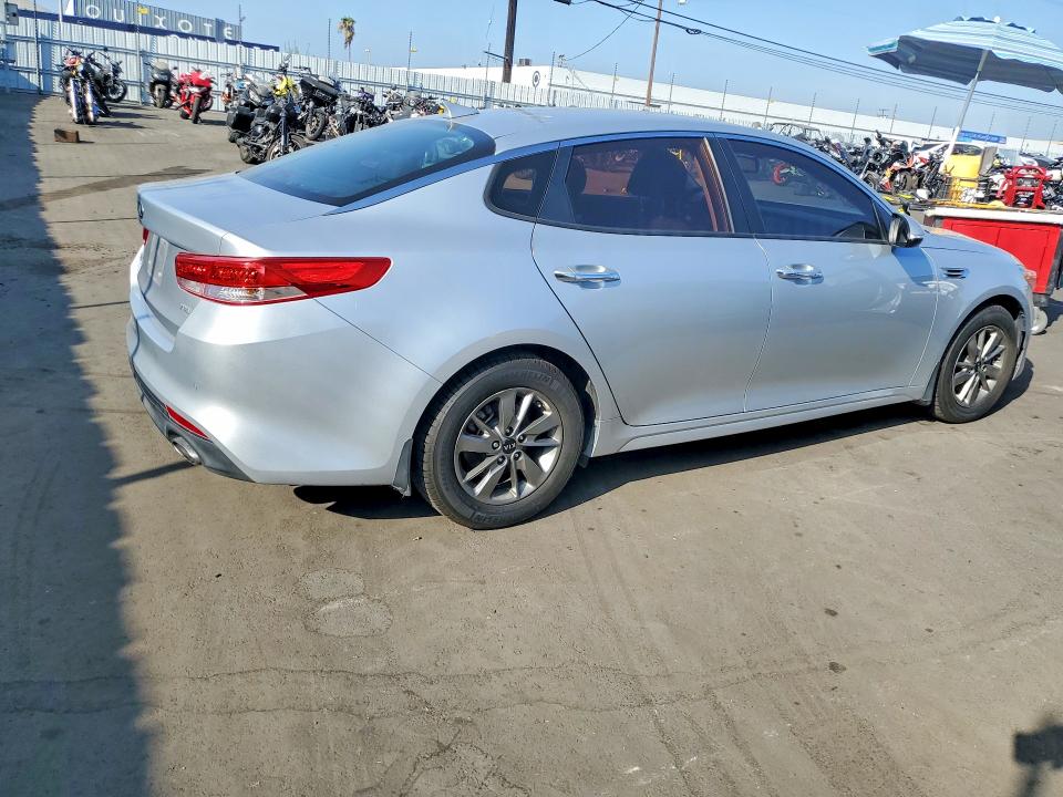 70728326 :رقم المزاد ، 5XXGT4L11GG070844 vin ، 2016 Kia Optima مزاد بيع