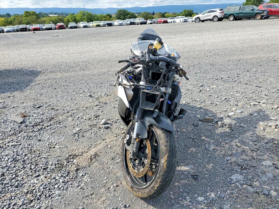 70597316 :رقم المزاد ، JYARJ16Y6GA010667 vin ، 2016 Yamaha Yzfr6 مزاد بيع