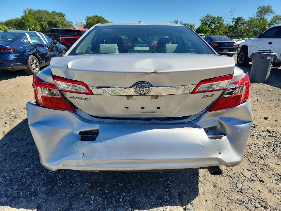 2014 Toyota Camry მანქანა იყიდება აუქციონზე, vin: 4T4BF1FK3ER388266, აუქციონის ნომერი: 68754136