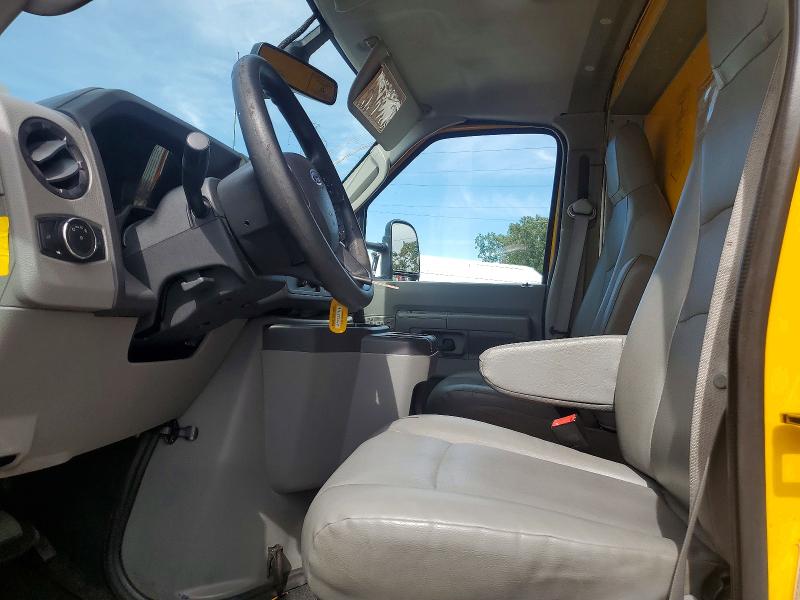 2022 Ford Econoline მანქანა იყიდება აუქციონზე, vin: 1FDWE3FN4NDC04196, აუქციონის ნომერი: 70526986