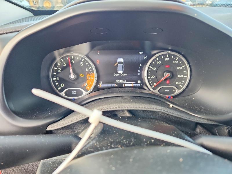 68662916 :رقم المزاد ، ZACCJBCB9HPF75528 vin ، 2017 Jeep Renegade Trailhawk 4 مزاد بيع