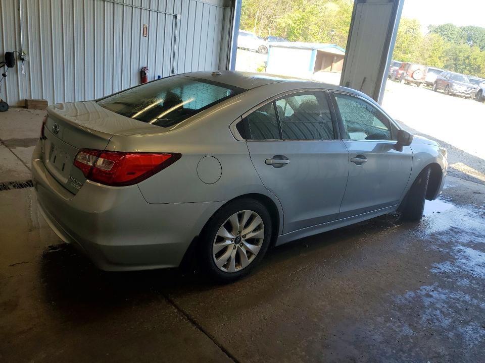 67927036 :رقم المزاد ، 4S3BNAC66F3055320 vin ، 2015 Subaru Legacy مزاد بيع