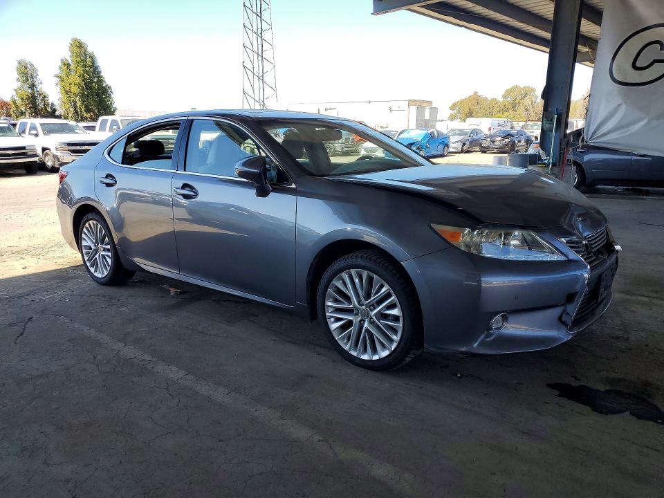 67073696 :رقم المزاد ، JTHBK1GG7E2114938 vin ، 2014 Lexus Es مزاد بيع
