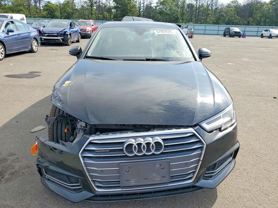 67902626 :رقم المزاد ، WAUENAF4XJN008308 vin ، 2018 Audi A4 مزاد بيع