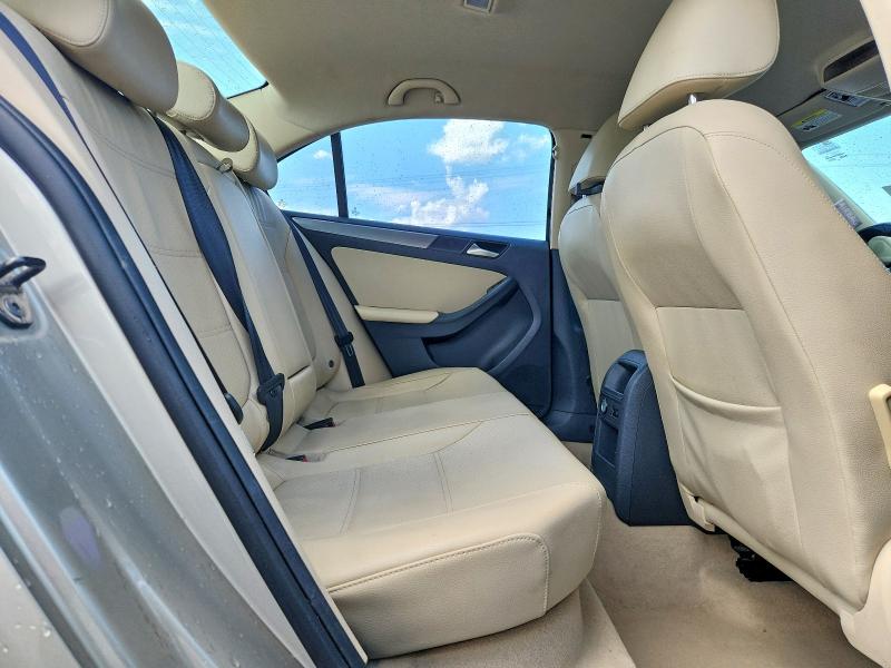 2013 Volkswagen Jetta მანქანა იყიდება აუქციონზე, vin: 3VWLL7AJ4DM232704, აუქციონის ნომერი: 68572806