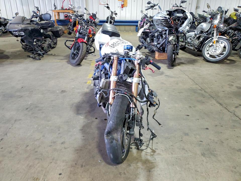 2011 Triumph Motorcycle Daytona მანქანა იყიდება აუქციონზე, vin: SMTD00NSXBJ448398, აუქციონის ნომერი: 68847466