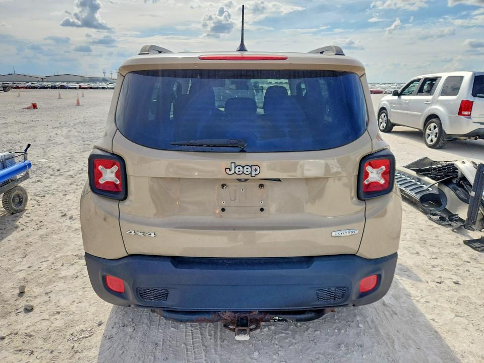 Продажа на аукционе авто 2015 Jeep Renegade, vin: ZACCJBBT8FPB84863, номер лота: 69244076
