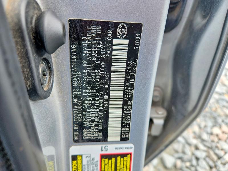 67896466 :رقم المزاد ، 4T1B11HK1JU607497 vin ، 2018 Toyota Camry مزاد بيع