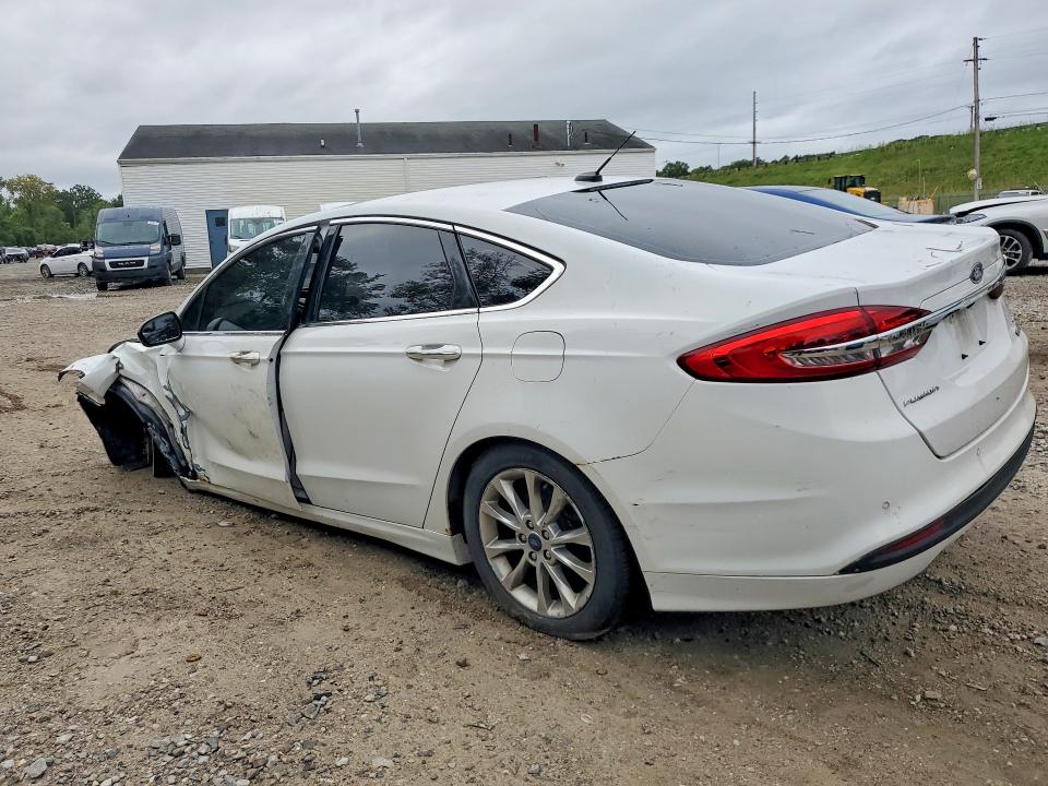 Продажа на аукционе авто 2017 Ford Fusion, vin: 3FA6P0LU7HR303542, номер лота: 68751716