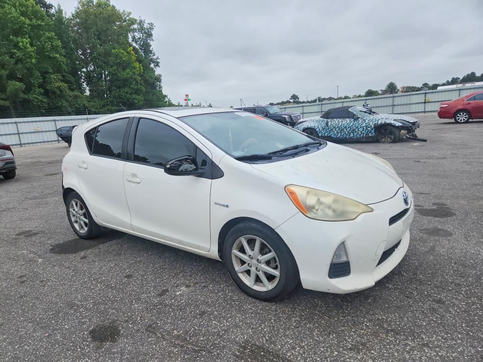 Продаж на аукціоні авто 2012 Toyota Prius C, vin: JTDKDTB32C1009075, номер лоту: 69965666