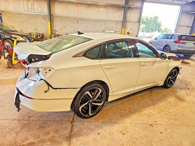 69523996 :رقم المزاد ، 1HGCV1F34NA040820 vin ، 2022 Honda Accord مزاد بيع