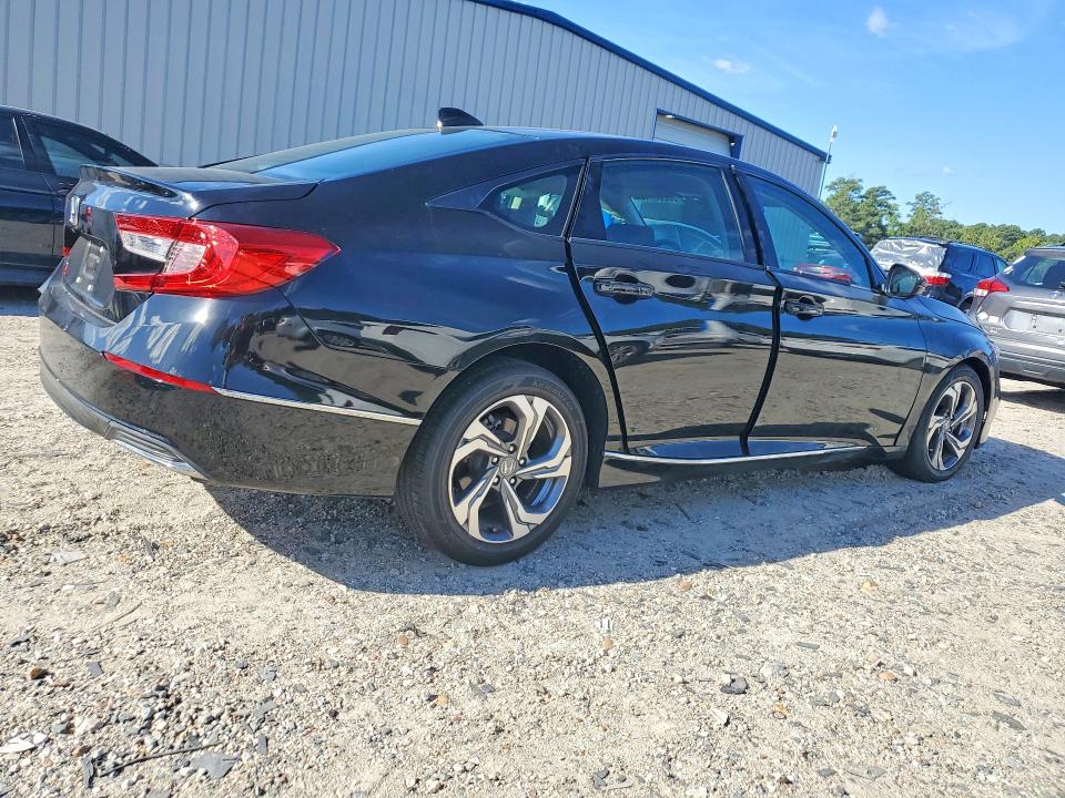 68238746 :رقم المزاد ، 1HGCV1F54LA057213 vin ، 2020 Honda Accord مزاد بيع
