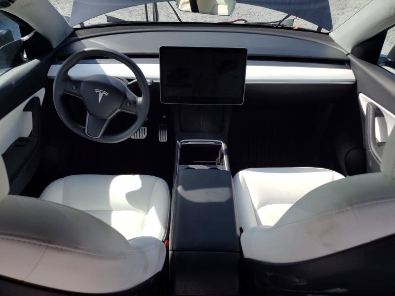 70207406 :رقم المزاد ، 7SAYGDEF1NF505012 vin ، 2022 Tesla Model Y مزاد بيع