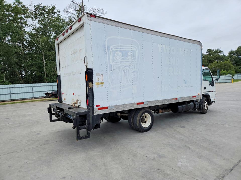 70689666 :رقم المزاد ، J8DC4B16167015606 vin ، 2006 Gmc W4500 مزاد بيع