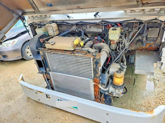 53751796 :رقم المزاد ، 4UZAANDU59CAF1883 vin ، 2009 Freightliner Chassis مزاد بيع