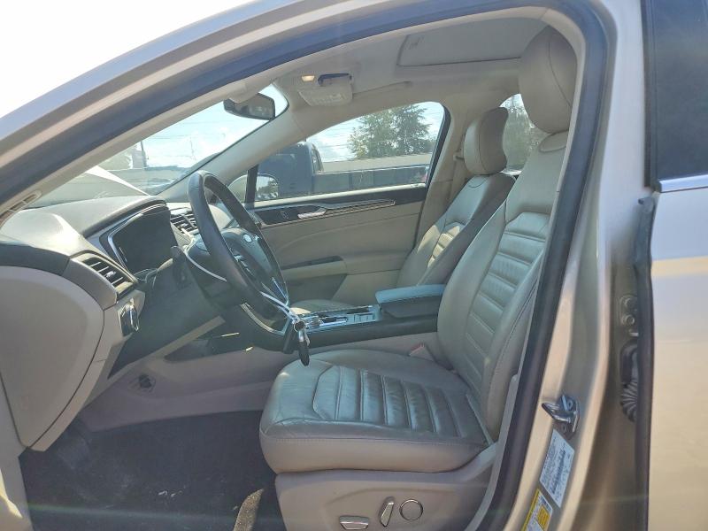69616896 :رقم المزاد ، 3FA6P0LU3HR226507 vin ، 2017 Ford Fusion مزاد بيع