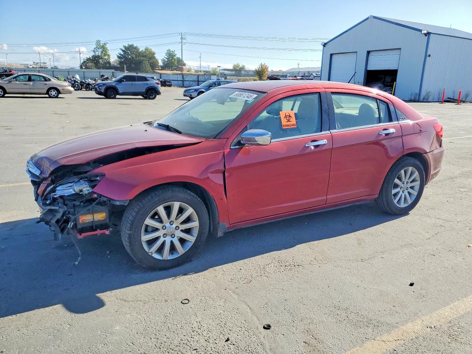 68661246 :رقم المزاد ، 1C3CCBCG2DN503762 vin ، 2016 Chrysler 200 مزاد بيع