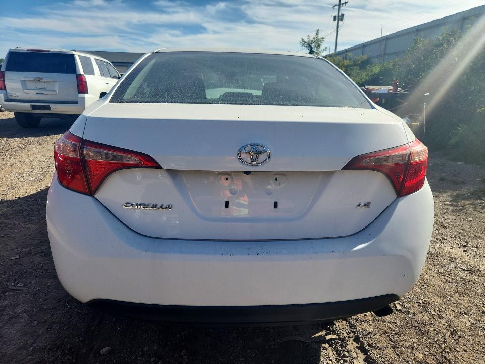 2018 Toyota Corolla მანქანა იყიდება აუქციონზე, vin: 2T1BURHE6JC034288, აუქციონის ნომერი: 68071786