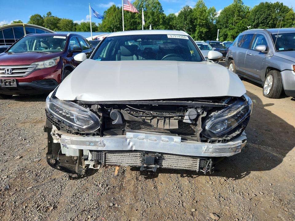 2020 Honda Accord მანქანა იყიდება აუქციონზე, vin: 1HGCV2F36LA010298, აუქციონის ნომერი: 67914366