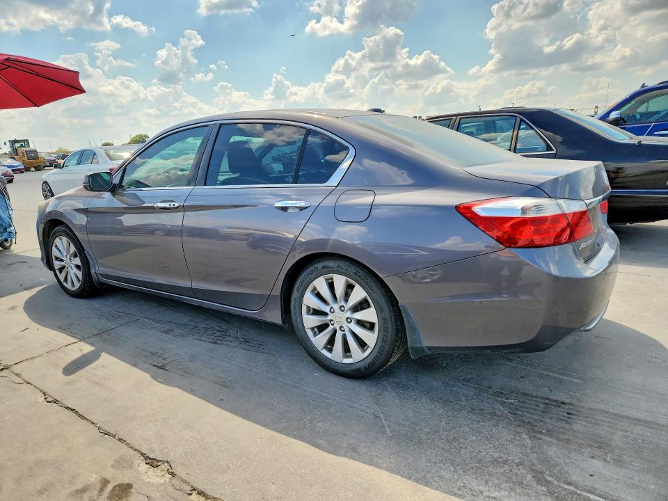 Продажа на аукционе авто 2015 Honda Accord, vin: 1HGCR2F81FA232588, номер лота: 69411336