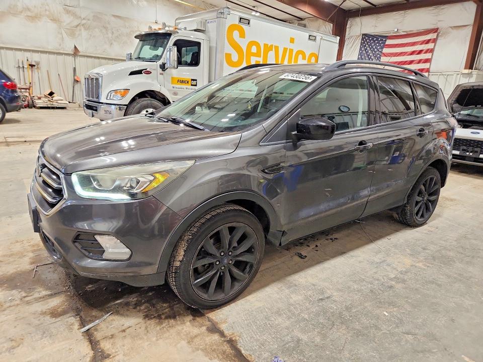 2017 Ford Escape მანქანა იყიდება აუქციონზე, vin: 1FMCU9G98HUA11113, აუქციონის ნომერი: 67430256