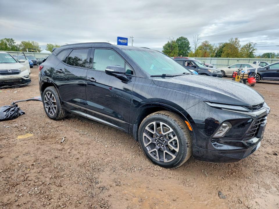 Продажа на аукционе авто 2023 Chevrolet Blazer, vin: 3GNKBKRS7PS108287, номер лота: 70103866
