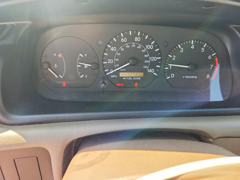 69296696 :رقم المزاد ، 4T1BG22K61U870906 vin ، 2001 Toyota Camry مزاد بيع
