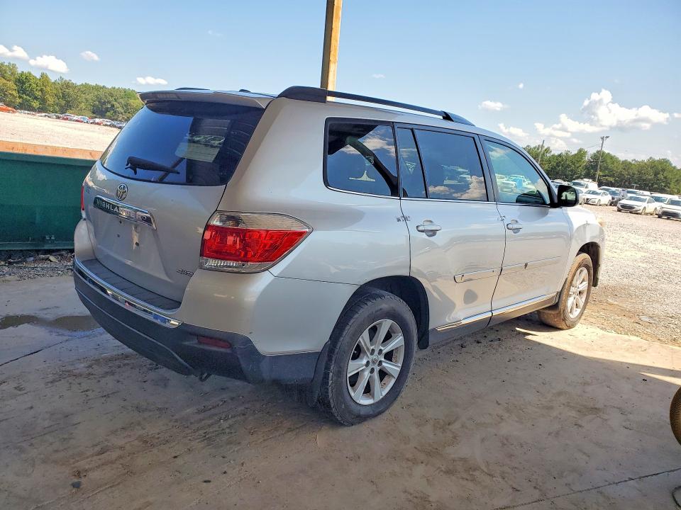 67195536 :رقم المزاد ، 5TDBK3EH1DS277116 vin ، 2013 Toyota Highlander مزاد بيع
