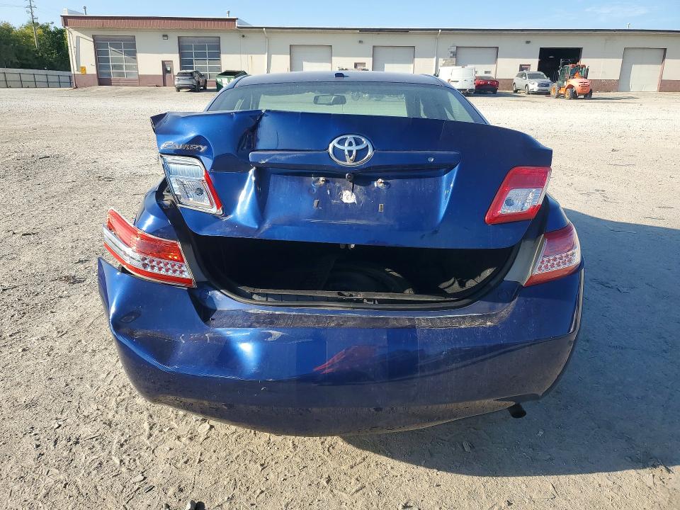 68945416 :رقم المزاد ، 4T4BF3EK1BR132328 vin ، 2011 Toyota Camry مزاد بيع