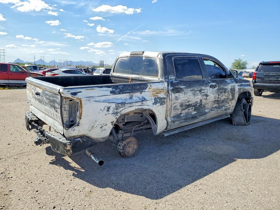 Продажа на аукционе авто 2017 Toyota Tundra, vin: 5TFDW5F16HX595100, номер лота: 68659696
