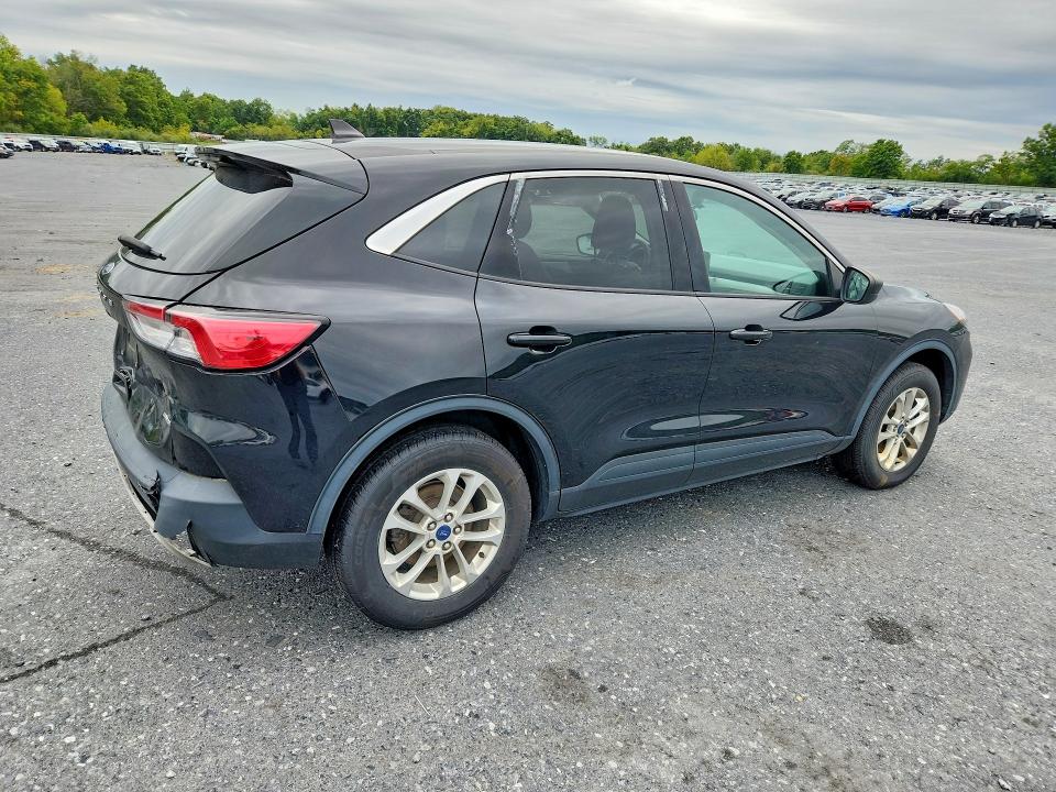 2022 Ford Escape მანქანა იყიდება აუქციონზე, vin: 1FMCU9G60NUB83038, აუქციონის ნომერი: 69126416