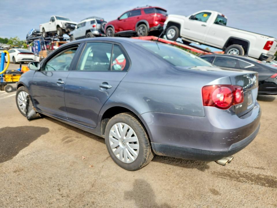 69164586 :رقم المزاد ، 3VWJZ7AJ0AM024479 vin ، 2010 Volkswagen Jetta مزاد بيع
