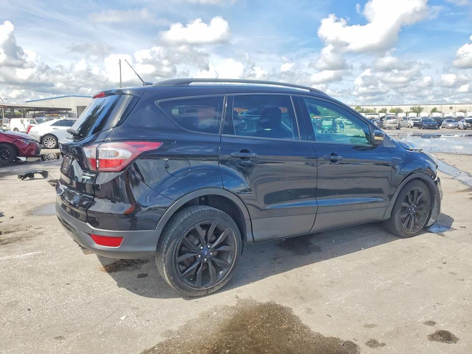 Продажа на аукционе авто 2017 Ford Escape, vin: 1FMCU0J90HUE86128, номер лота: 67908486