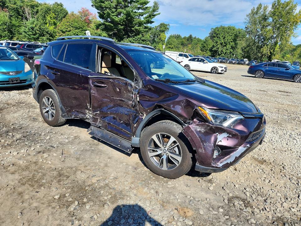 2018 Toyota Rav4 მანქანა იყიდება აუქციონზე, vin: 2T3RFREV5JW766351, აუქციონის ნომერი: 68609586