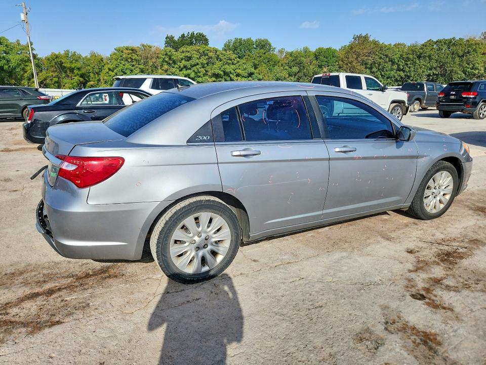 2014 Chrysler 200 მანქანა იყიდება აუქციონზე, vin: 1C3CCBAB8EN211168, აუქციონის ნომერი: 69140286