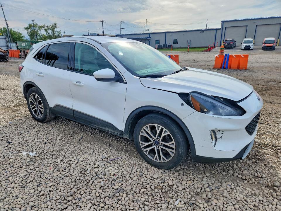 68752846 :رقم المزاد ، 1FMCU0H64NUA18040 vin ، 2022 Ford Escape مزاد بيع